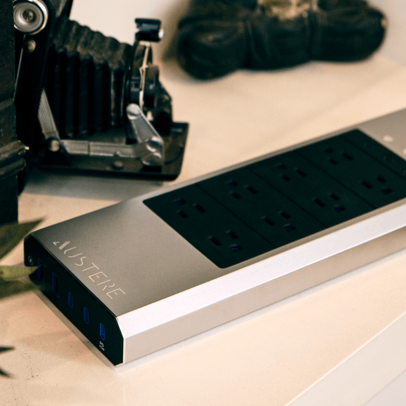 Austere Power VII Series 8-Outlet with Omniport USB+PD (North America) | 7S-PS8-US1